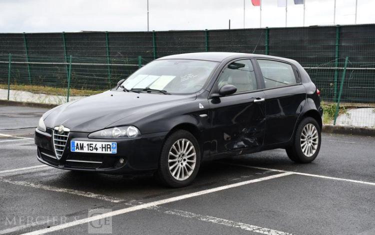 ALFA ROMEO 147 1,9 JTD 150 MULTIJET DISTINCTIVE 5PTES NOIR AM-154-HR