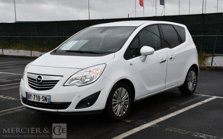 OPEL MERIVA 1,7 CDTI 110CH CONNECT BLANC BY-719-SN