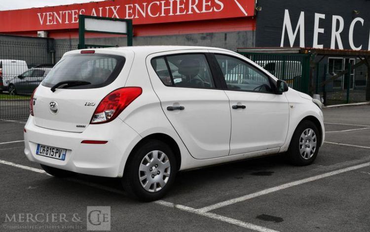 HYUNDAI I20 1,1 CRDI 75 INTUITIVE BLANC CR-815-PV