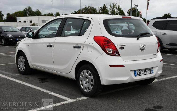 HYUNDAI I20 1,1 CRDI 75 INTUITIVE BLANC CR-815-PV