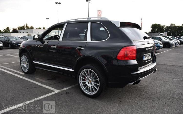 PORSCHE CAYENNE TURBO 500CH NOIR GS-622-RG