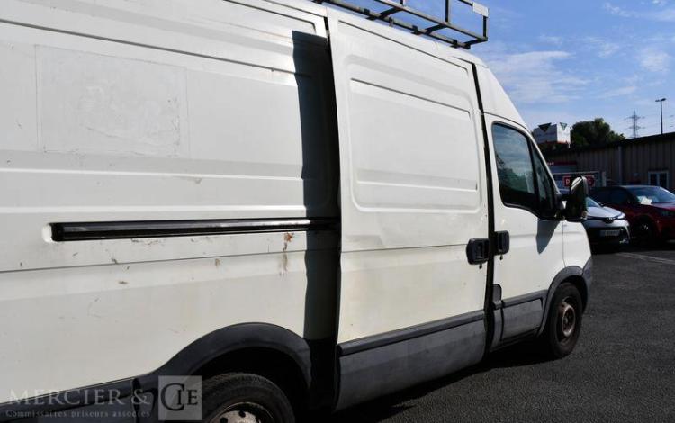 IVECO DAILY 35S12 2,3 JTD 115 BLANC 64DJP59