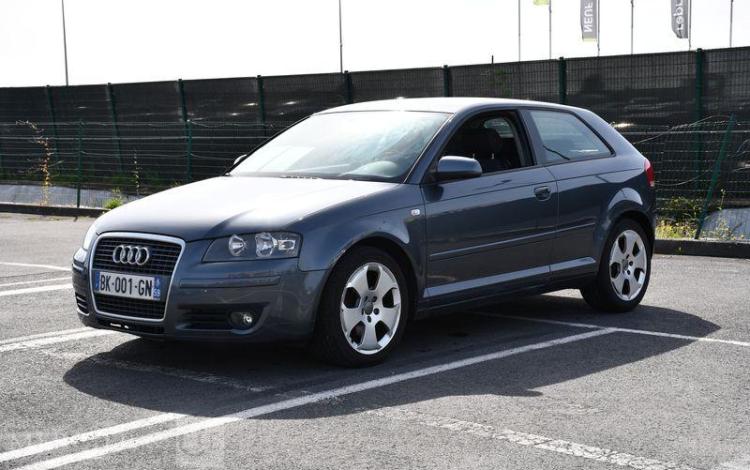 AUDI A3 GRIS BK-001-GN