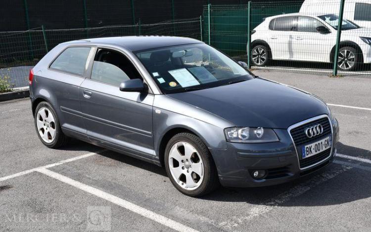 AUDI A3 GRIS BK-001-GN