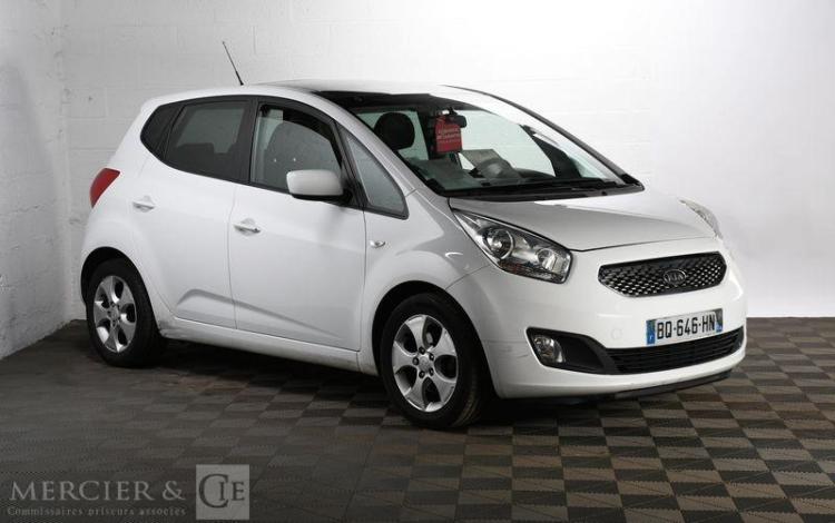 KIA VENGA 1,6 CRDI115 PREMIUM BLANC BQ-646-HN