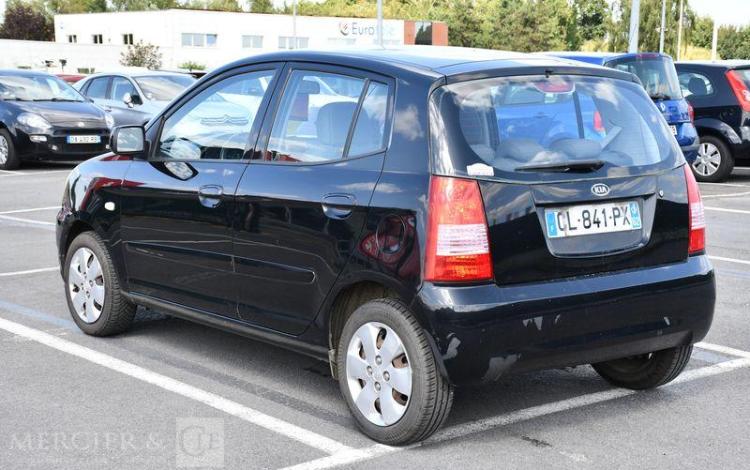 KIA PICANTO 1,1 65 LX CLIM NOIR CL-841-PX