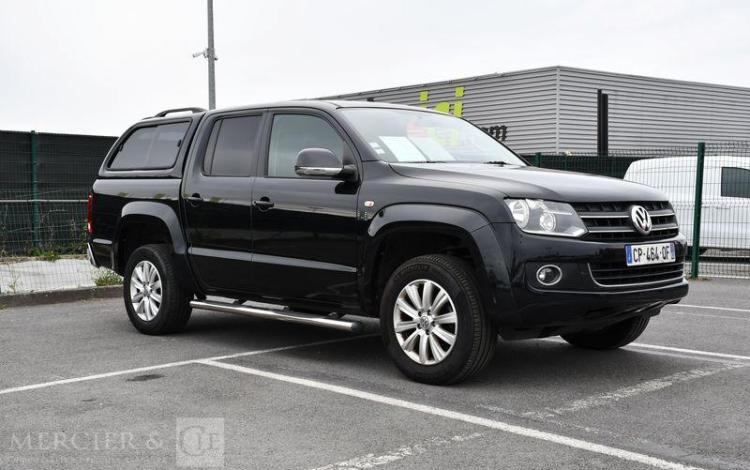 VOLKSWAGEN AMAROK NOIR CP-464-QF