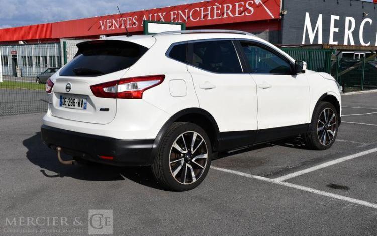 NISSAN QASQHAI 1,6 DCI 130 TEKNA 2WD BLANC DE-296-WV