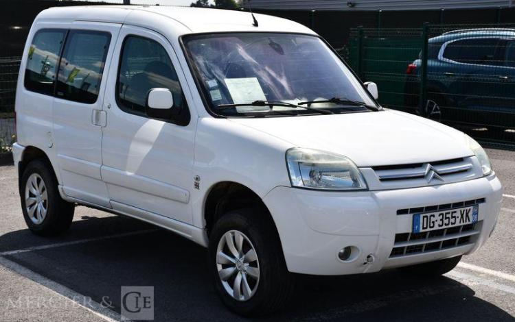 DANGEL BERLINGO BLANC DG-355-XK