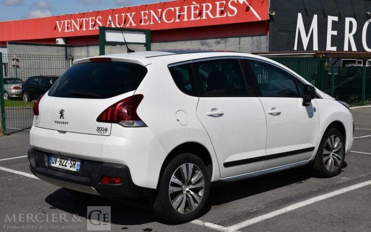 PEUGEOT 3008 1,2 PURE TECH 130 CROSSWAY S&S BLANC DV-922-SR