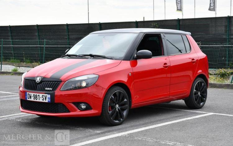 SKODA FABIA 1,4 TSI 180 RS DSG BVA ROUGE DW-981-SV