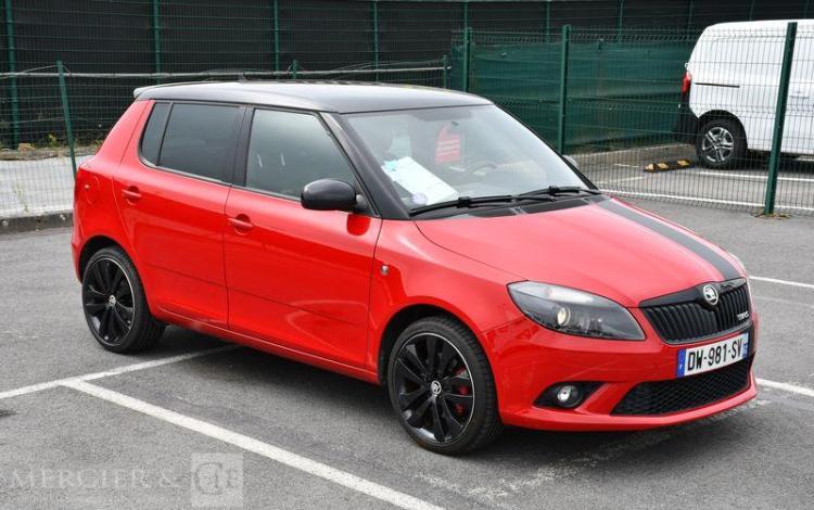 SKODA FABIA 1,4 TSI 180 RS DSG BVA ROUGE DW-981-SV