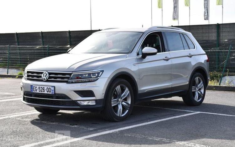 VOLKSWAGEN TIGUAN 2,0 TDI 150CH CARAT EXCLUSIVE GRIS EG-526-QQ