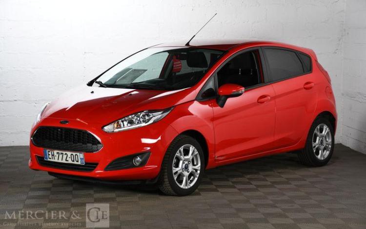 FORD FIESTA 1,2 80 EDITION ROUGE EH-772-QQ