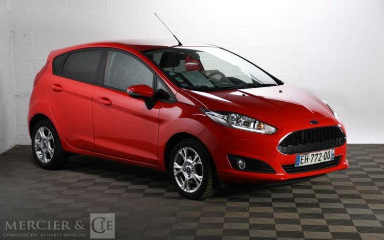 FORD FIESTA 1,2 80 EDITION ROUGE EH-772-QQ