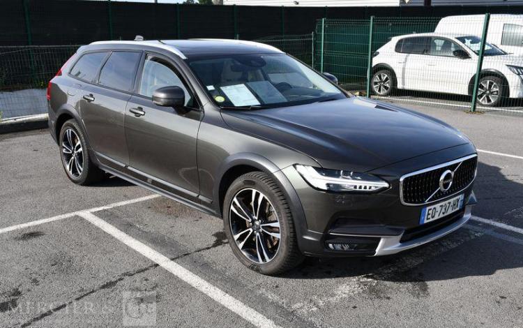 VOLVO V 90 CROSS COUNTRY LUXE D5 AWD 235CH GRIS EQ-737-HX