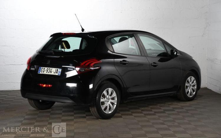 PEUGEOT 208 1,6 BLUEHDI 75CH ACTIVE NOIR EQ-934-JA