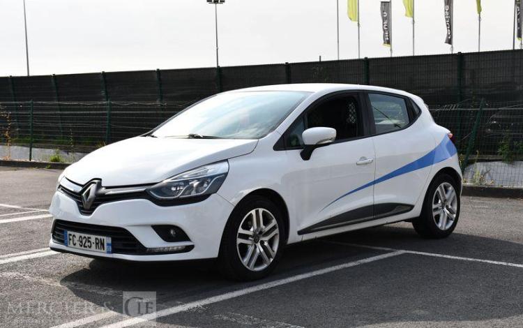 RENAULT CLIO STE REVERSIBLE BUSINESS DCI 75 BLANC FC-925-RN