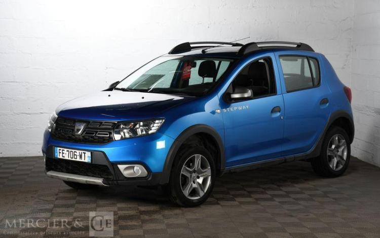 DACIA SANDERO STEPWAY TCE 90 BLEU FE-706-WT