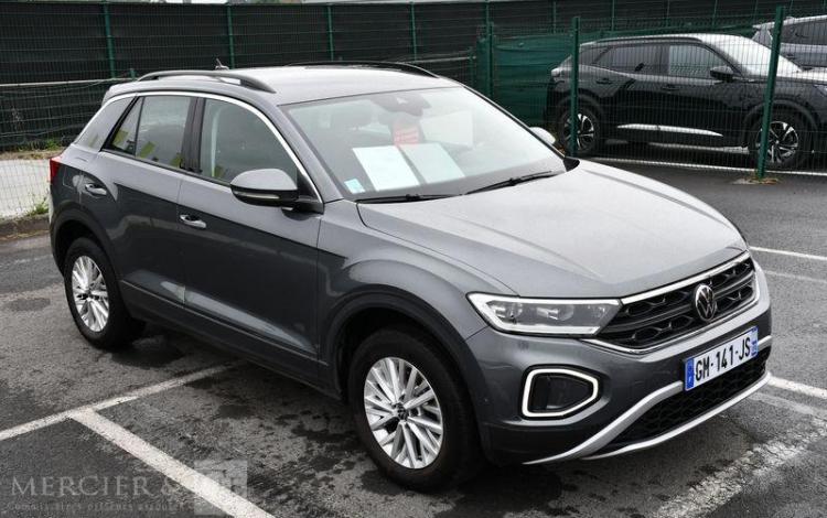 VOLKSWAGEN T-ROC 1,5 TSI 150 DSG7 GRIS GM-141-JS