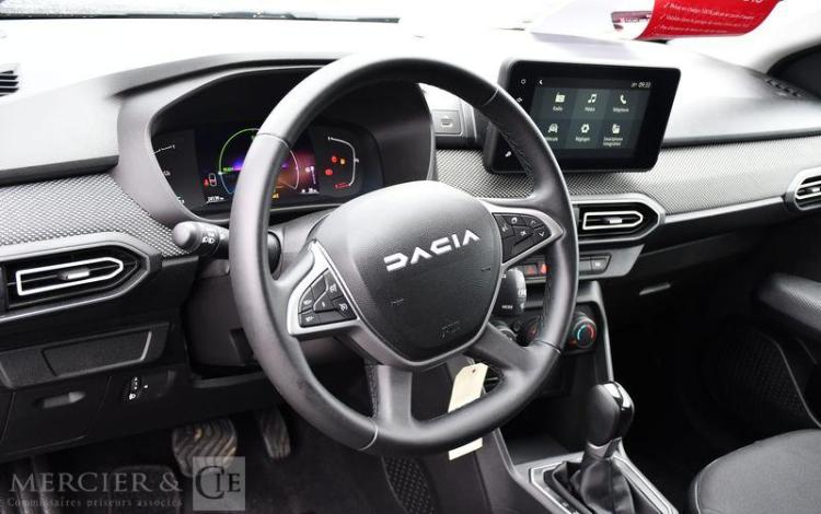 DACIA JOGGER EXPRESSION HYBRID 140 7PL NOIR GS-949-JX