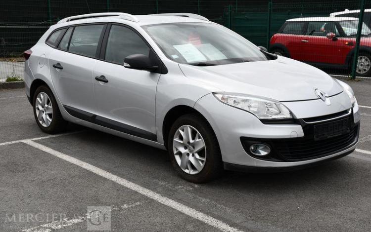 RENAULT MEGANE ESTATE 1,6 16V 110CH BIOETHANOL ECO2 AUTHENTIQUE E5 GRIS GY-317-NH