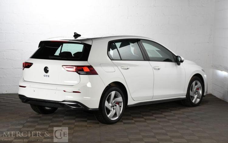 VOLKSWAGEN GOLF 1,4 TSI e-HYBRID 180KW BLANC 2ART438