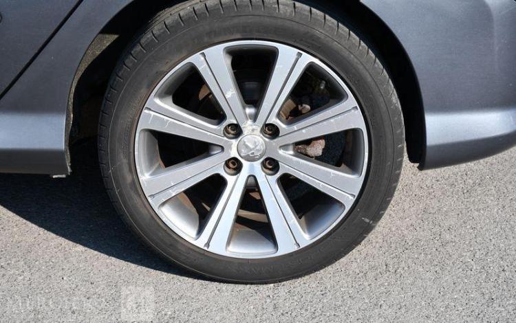 PEUGEOT 308 1,6 HDI90 CONFORT GRIS AG-058-AC