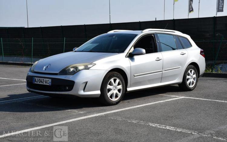 RENAULT LAGUNA III ESTATE 1.5 DCI 110CV GRIS AJ-042-AC