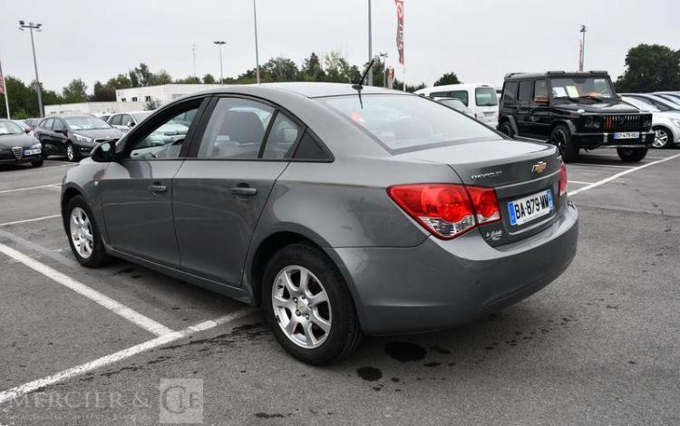 CHEVROLET CRUZE 2,0 VCDI 125 LS GRIS BA-879-MM