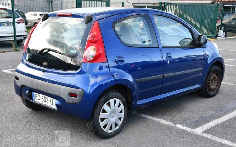 PEUGEOT 107 1,0 TRENDY BLEU BC-353-KL