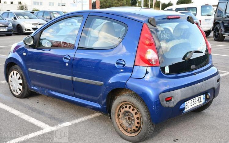 PEUGEOT 107 1,0 TRENDY BLEU BC-353-KL