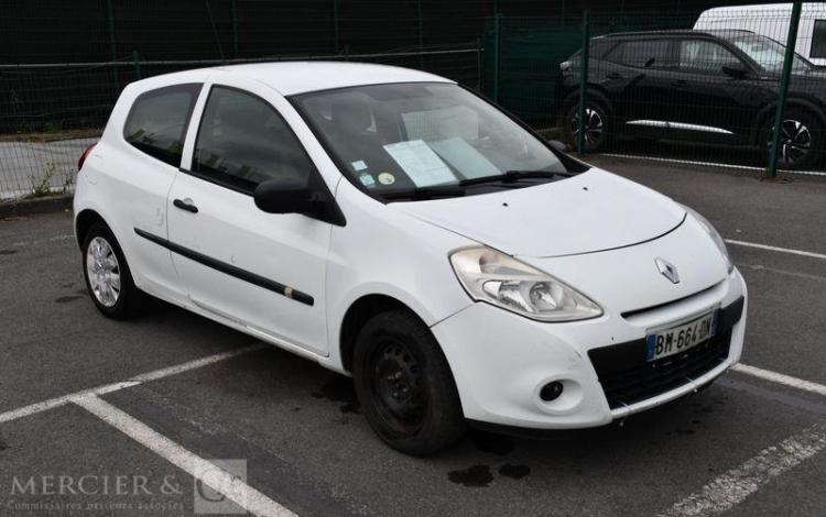 RENAULT CLIO 1.5 DCI 75 CV BLANC BM-664-DN