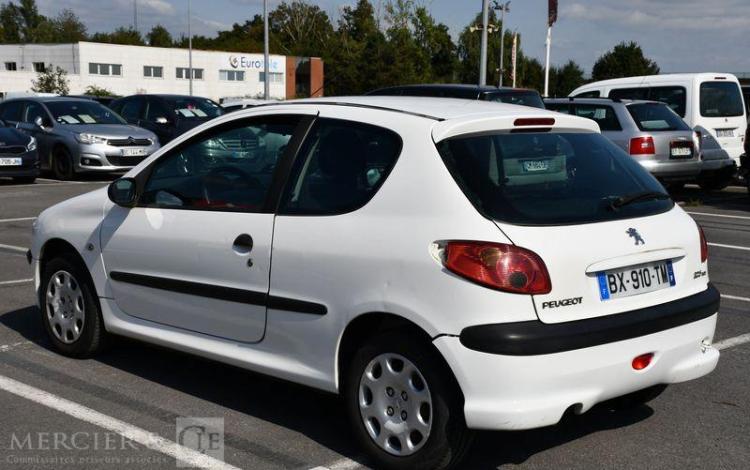 PEUGEOT 206 DERIV VP 1.4 HDI 70 CV BLANC BX-910-TM