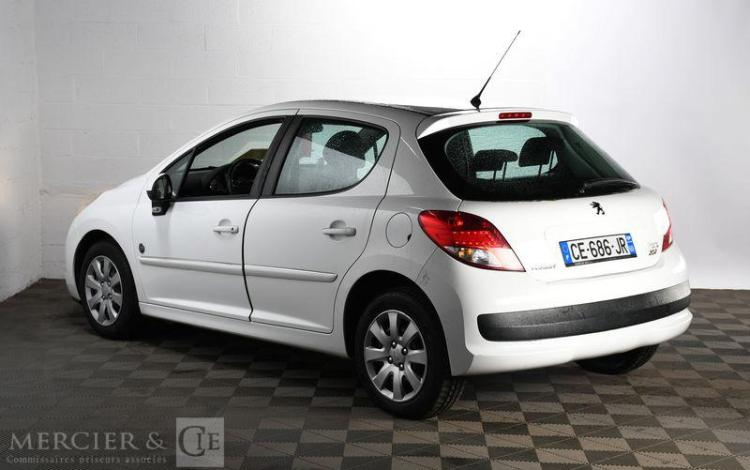 PEUGEOT 207 BLANC CE-686-JR