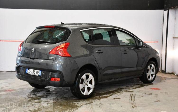 PEUGEOT 3008 1,6 HDI 110CH CONFORT PACK GRIS CL-158-DH