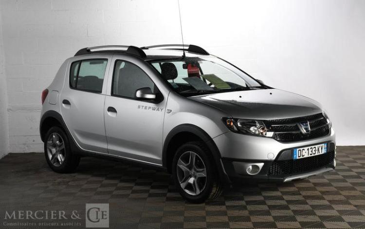 DACIA SANDERO GRIS DC-133-KY