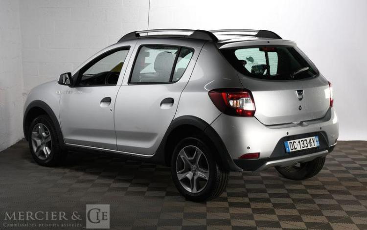 DACIA SANDERO GRIS DC-133-KY