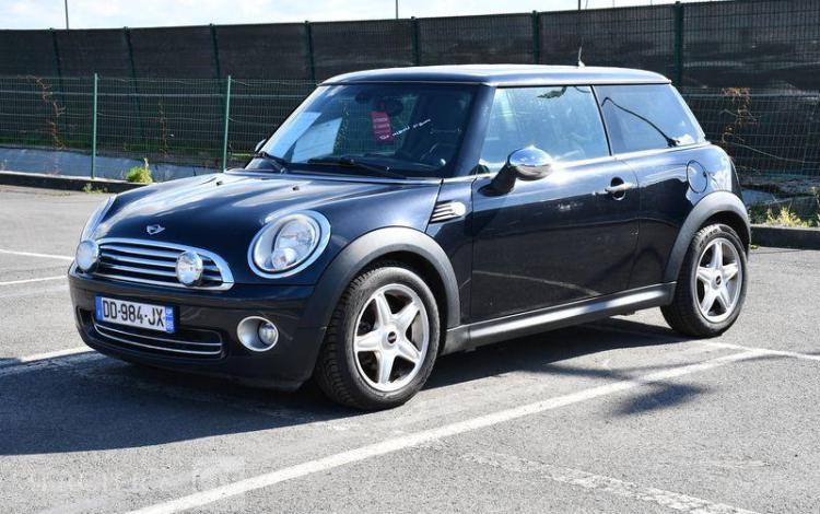 MINI COOPER 1,6 120 NOIR DD-984-JX