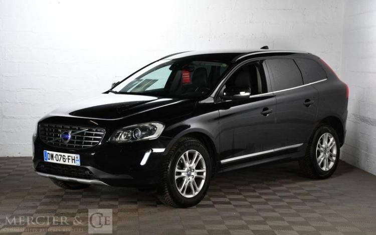 VOLVO XC60 2,0 D3 150 SUMMUM GEARTRONIC BVA NOIR DW-076-FH