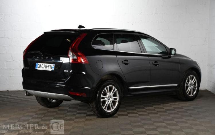 VOLVO XC60 2,0 D3 150 SUMMUM GEARTRONIC BVA NOIR DW-076-FH