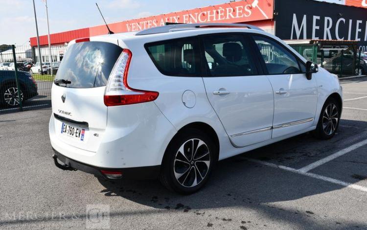 RENAULT GD SCENIC 1,6 130CH BOSE 7PL BLANC EA-760-EV