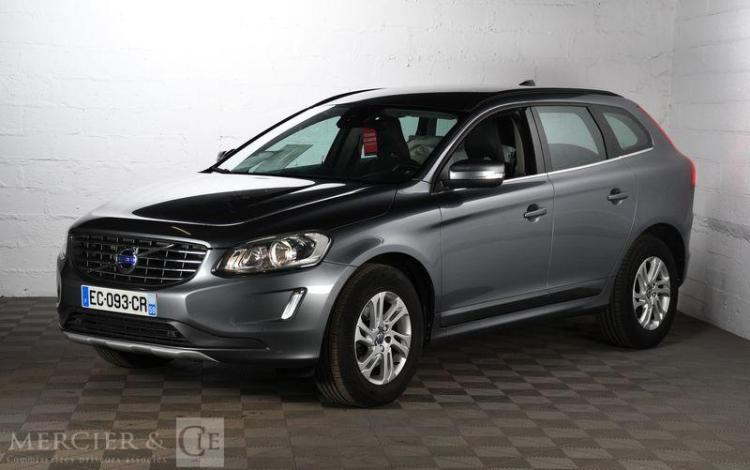 VOLVO XC60 2,0 D3 150 SUMMUM GEARTRONIC BVA GRIS EC-093-CR