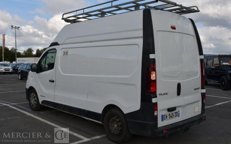 RENAULT TRAFIC FOURGON .69 DCI 125 CV BLANC EH-549-ZD