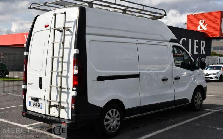 RENAULT TRAFIC FOURGON 1.6 DCI 145 CV BLANC ET-488-BP