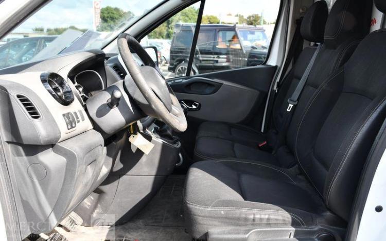 RENAULT TRAFIC FOURGON 1.6 DCI 145 CV BLANC ET-488-BP