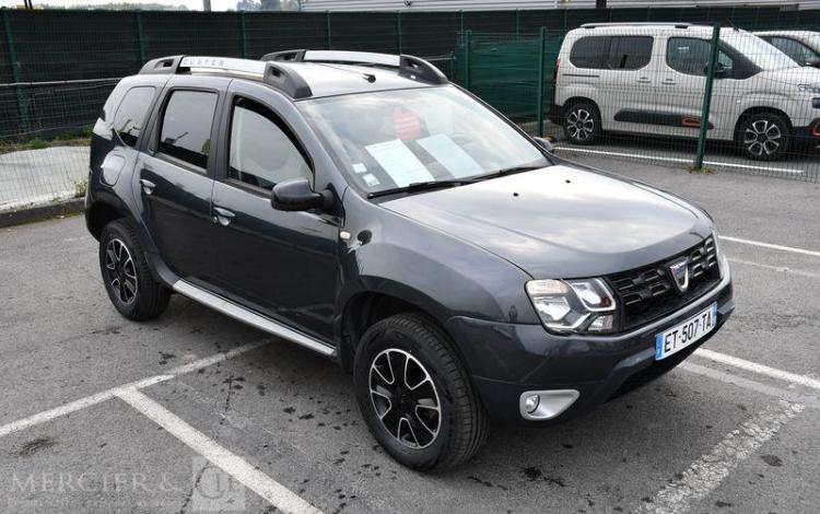 DACIA DUSTER BLACK TOUCH 2017 DCI 110 4X2 GRIS ET-507-TA