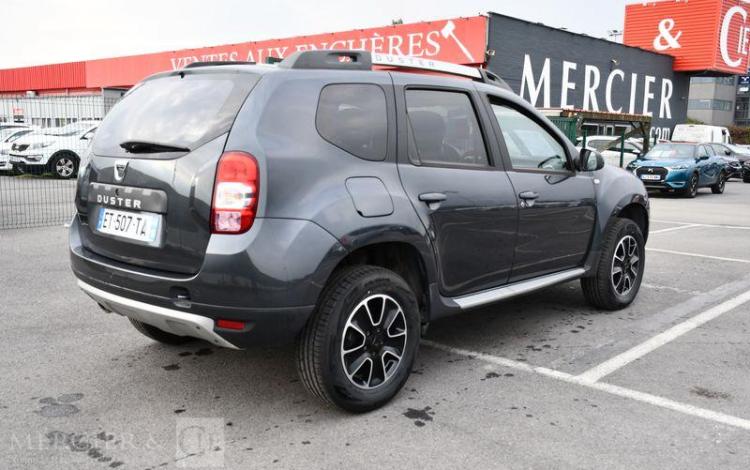 DACIA DUSTER BLACK TOUCH 2017 DCI 110 4X2 GRIS ET-507-TA