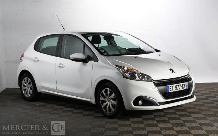 PEUGEOT 208 AFF 1,6 BLUEHDI 75 PREMIUM BLANC ET-977-KV