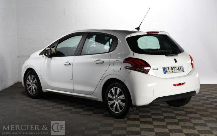 PEUGEOT 208 AFF 1,6 BLUEHDI 75 PREMIUM BLANC ET-977-KV